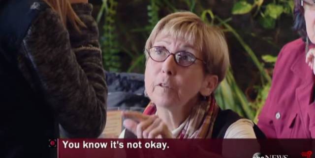 恋童癖将儿童作为猎物,他们躲在暗处,将恋童