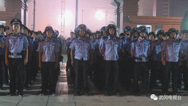武冈民警深夜出动 一举抓获四名暴力抗法犯罪嫌疑人