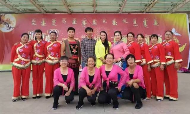 主题,内容丰富,特色鲜明,特邀内蒙古萨拉齐周永二人台艺术团精彩演出