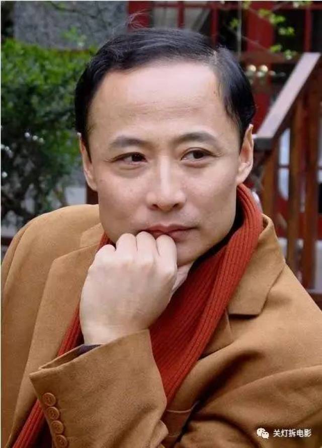他就是《成长的烦恼》里的 老爸杰森的配音演员