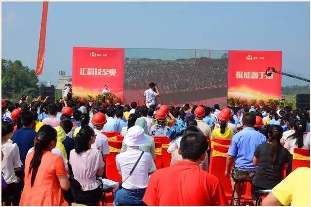 奥海董事长刘昊,出生在遂川县枚江乡莲溪村,是一位地道的遂川人,有着