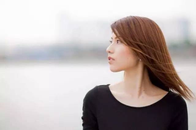 日语版的《爱情转移》\/《富士山下》,妹子唱得