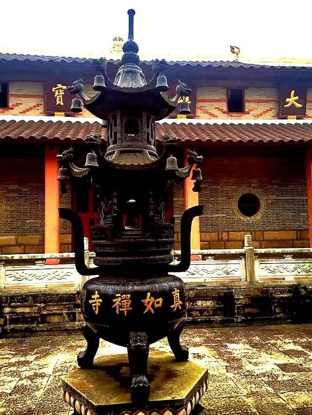 江西有座云居山,山上有座真如禅寺