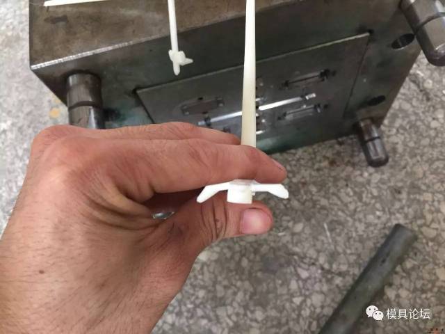 38d60d714f754d13b3458c2b92ad9ce3.jpeg