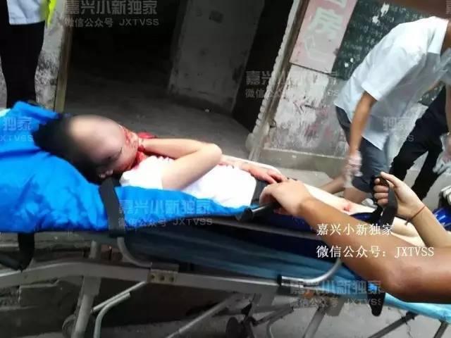 嘉兴13岁女孩被人用菜刀割喉,犯罪嫌疑人是她的.