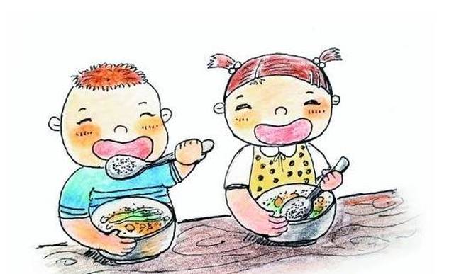 孩子回家老喊"饿",在幼儿园吃不饱