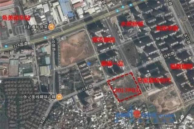 结合地图研判,该地块应位于美福一品和万星嘉和时代附近,而最新卫星图