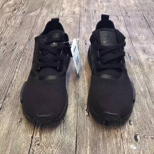 抓紧拍啦 小伙伴们～adidas阿迪三叶草 nmd 黑武士 跑鞋 潮流鞋 .