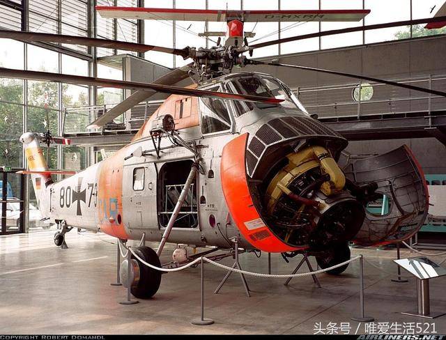 鼻安装活塞发动机是那个时代单旋翼中型直升机的特点,美国的s-55/h-19