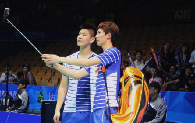 印尼人回应逆袭排名世界第一中国羽毛球男双: