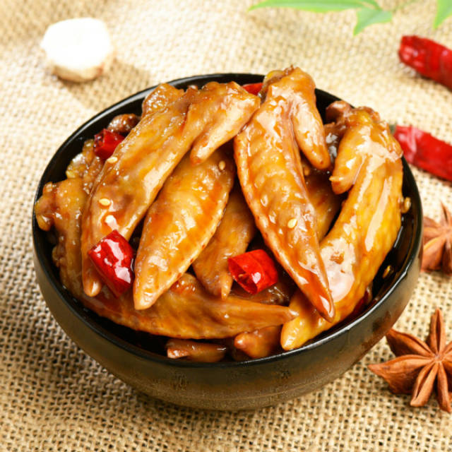 秀秀厨房 麻辣鸡翅尖,21.8元