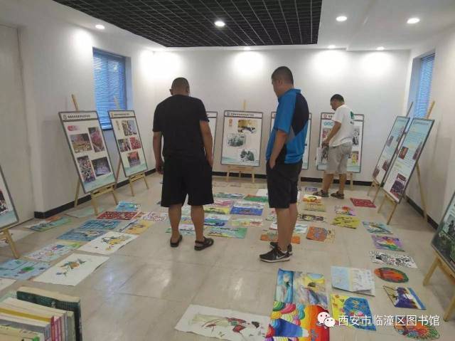 西安市临潼区图书馆关于快乐小蜜蜂暑期