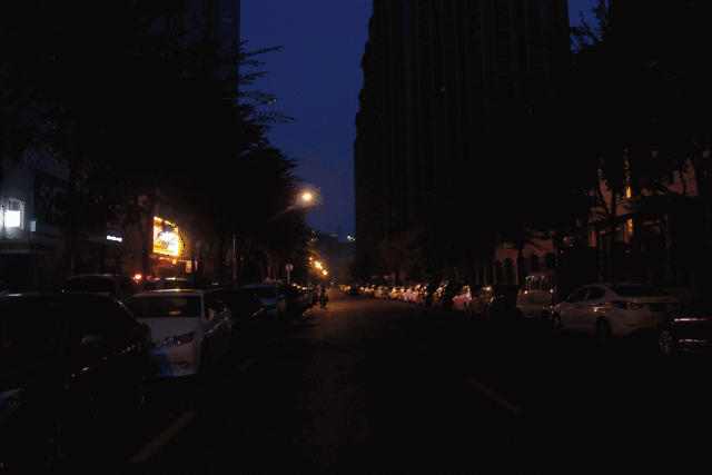 开始,此刻的哈尔滨已经亮得透彻,那些伴随城市醒来的人依旧在忙碌着