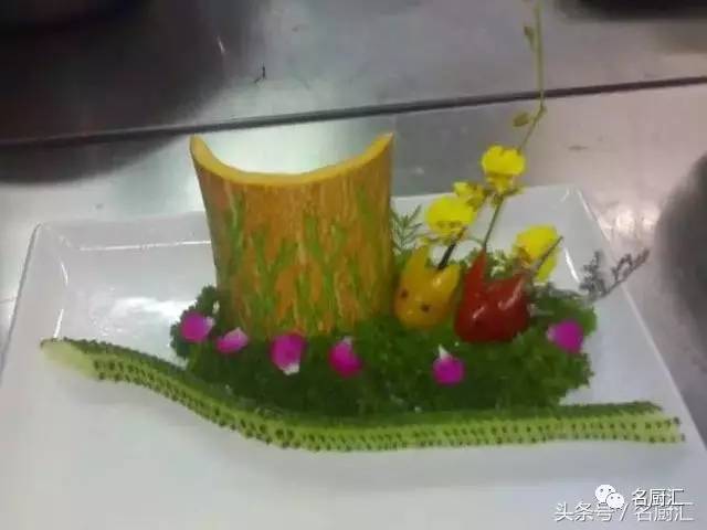 今天教大家几款简易菜品盘头装饰