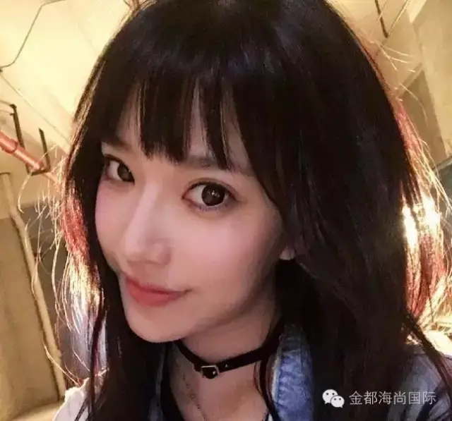 那个类似韩国练习生出道的节目《加油美少女》, 里面有个妹子叫苏菲