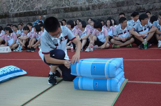 棉被小方块 青春大世界—鼓山中学2017高一军训纪录之二