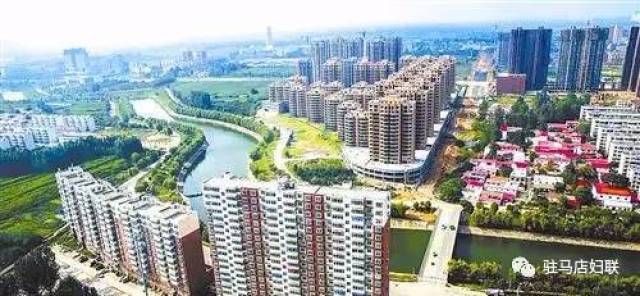 平舆县加强道路基础设施建设,提升了城市品位.