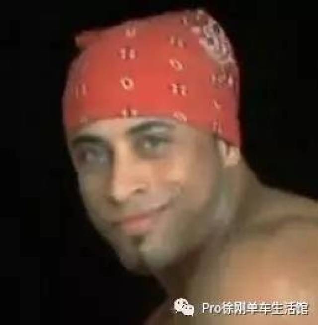 香蕉君提供大♂香♂蕉能量补给香蕉君可能会迟到,但从不会缺席