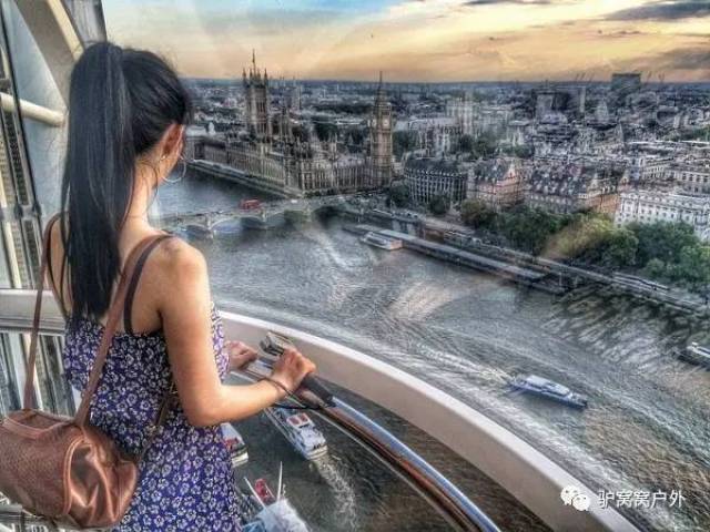 拍照如何拍出好看姿势 e22a8beb25344adea1ad60cc16937240.jpeg