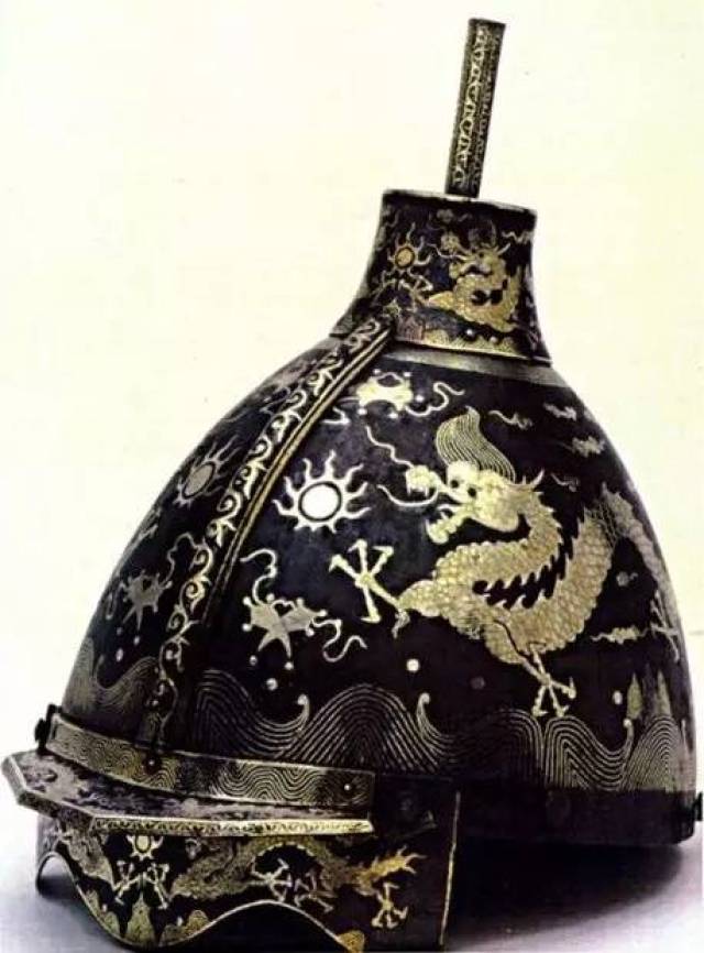 七下西洋,还是兵伐安南,迁都北京,都能看出这位永乐大帝将"能动拳头绝