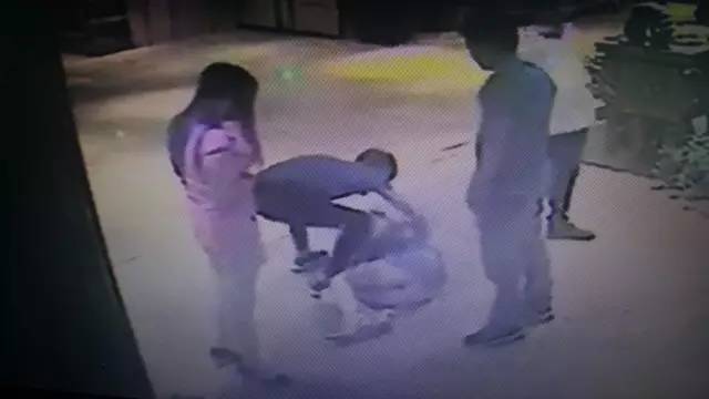 【社会】银川男子向一女孩表白,被拒后将其割喉