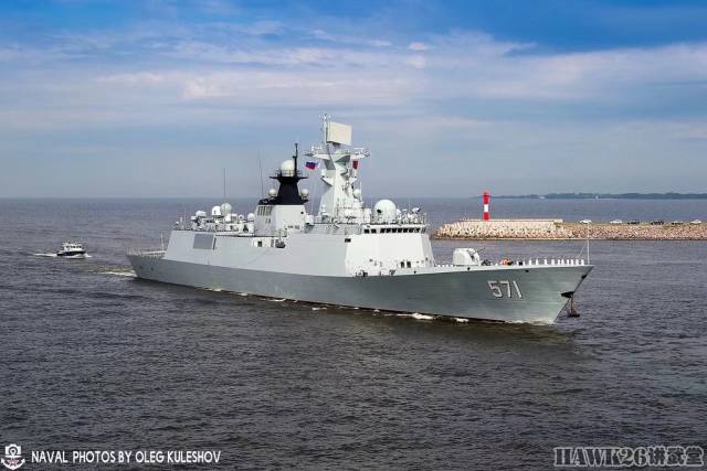 俄罗斯摄影师为中国战舰拍艺术照