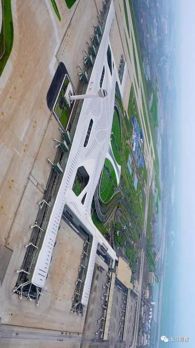 武汉天河机场全景图--李由摄影