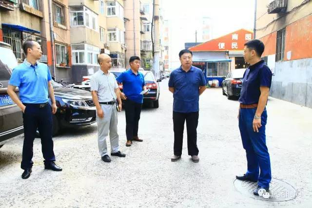 创建文明城市区长杨玉甫实地踏查测评点位督导问题立行立改