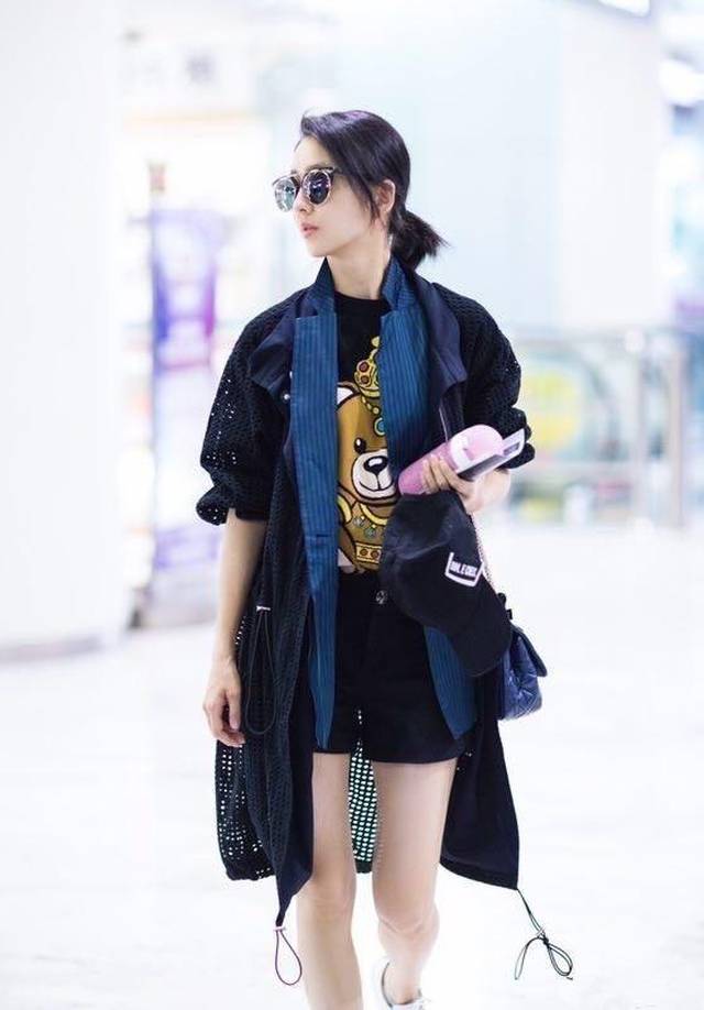 佟丽娅曾为爱节俭到穿老公不穿的衣服,如今风