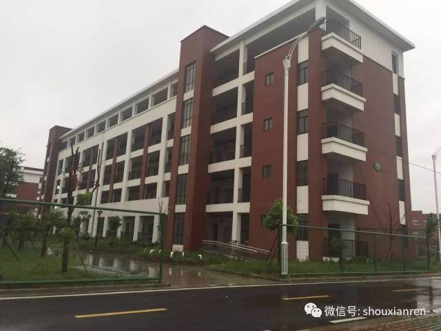 寿县实验小学西城校区,寿春小学等多个校区投入使用,老城区教育资源大