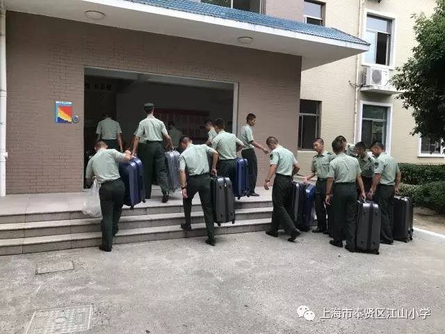 再访共建部队 共叙鱼水深情 ——江山小学慰问共建单位叶挺连