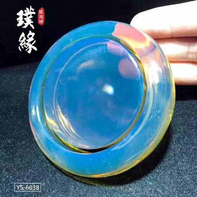 添加璞缘琥珀坊微信:pyhp156