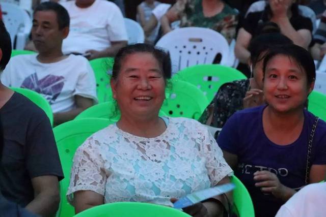 【互动】天哪!?南方的蟑螂会飞?