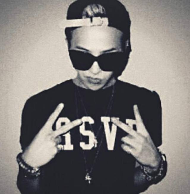 在韩国后辈艺人都怕权志龙 因为他是个值得尊