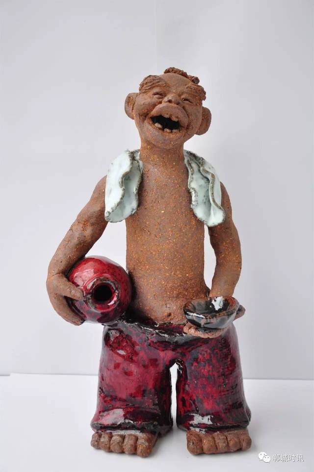 郸城泥人张振福作品走上郑州各大公交站牌