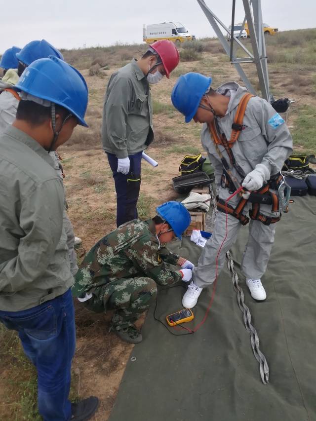 乌海超高压供电局500千伏等电位带电作业实现
