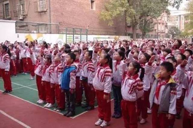 天津最美小学校服评选,看看你的母校上榜了吗?
