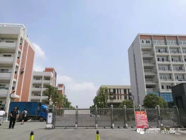 今天全州这个地方汽车堵得满满当当滴,原来是.