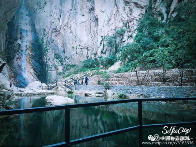 小树旅游〗秦皇岛盘龙云谷风景区 冰塘峪大峡谷 千米玻璃栈道 登