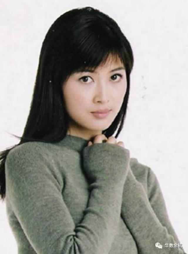2004年,她在《隋唐英雄传》中饰演"李蓉蓉,被称为"隋唐第一美人.