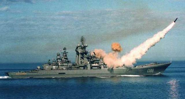 基洛夫级核动力导弹巡洋舰发射ss—n—19超音速反舰导弹