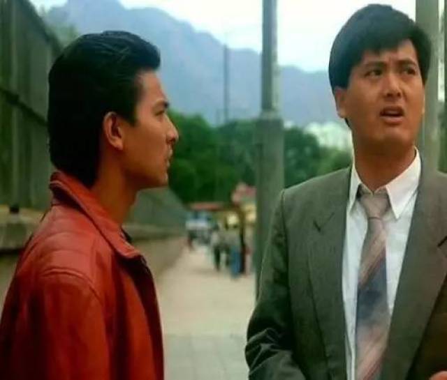 1990年,刘德华与周星驰合作主演赌片《赌侠》,在片中饰演身怀绝技的