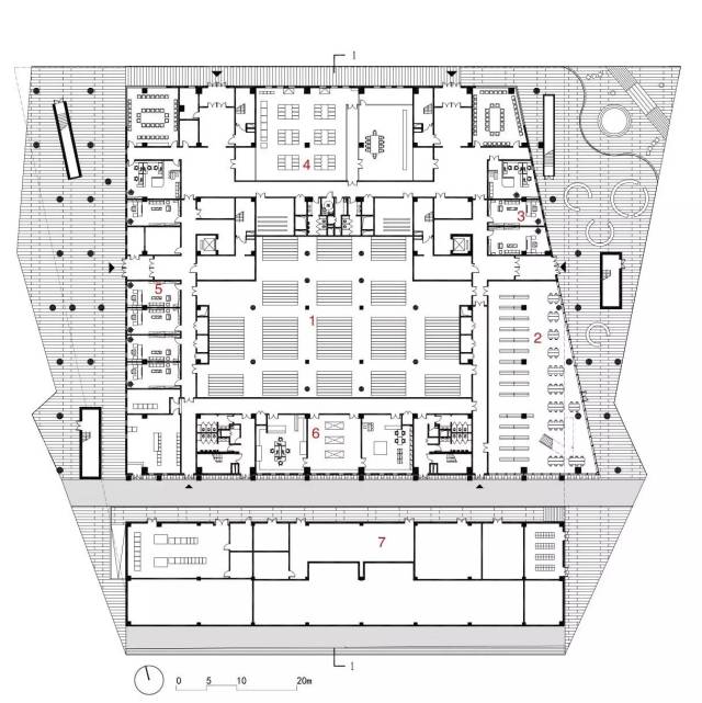 2017年度教育部优秀工程:新疆大学科学技术学院(阿克苏)图书馆