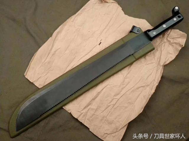 刀为越战期间美国制造,军版不可多得,越战美军18剁军用砍刀