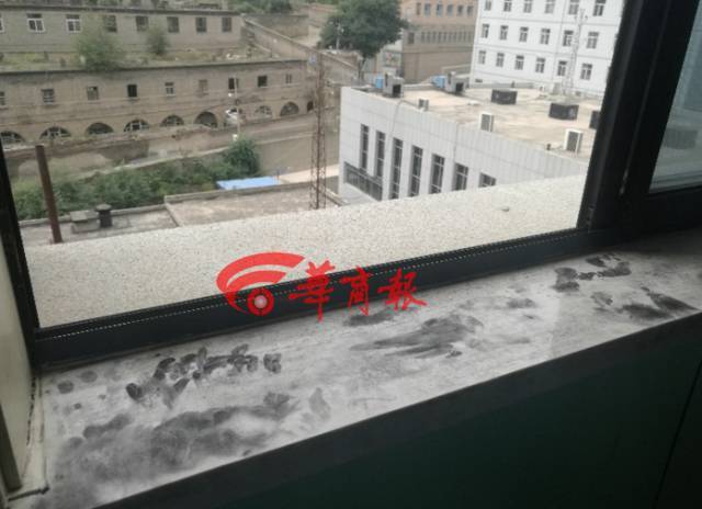 榆林产妇生前跪地视频曝光！因疼痛难忍两次要