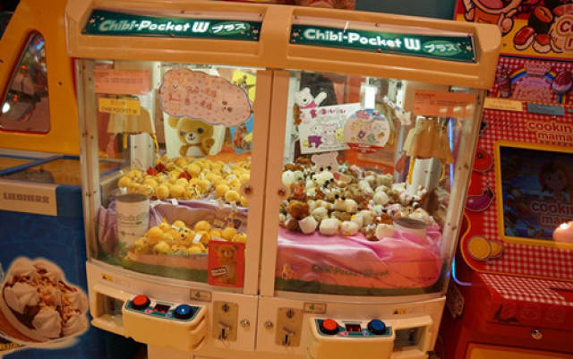 一抓一乐娃娃机游乐场加盟 解析娃娃机为什么