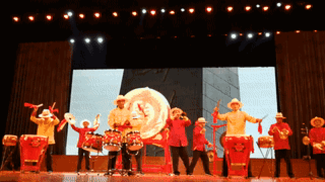 鼓舞大赛,鼓传天下乐在铜鼓,其乐无穷!