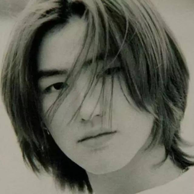 和成员千明勋的离开,变成了3人,然后是金焕城的离世6杂趎rg的歌迷来说