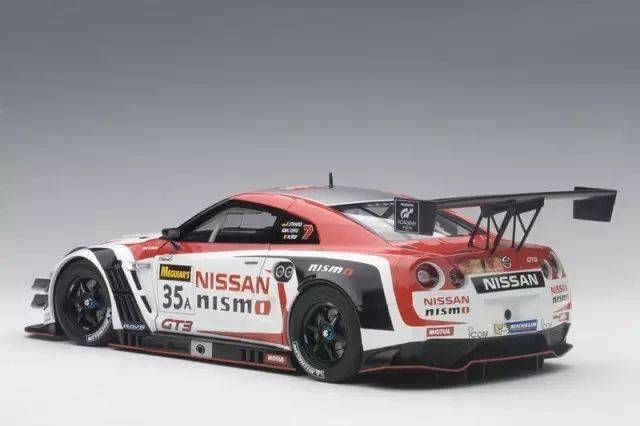 征定 autoart 1:18 迈凯伦 p1 gtr,日产 gt-r gt3 等新品汽车模型