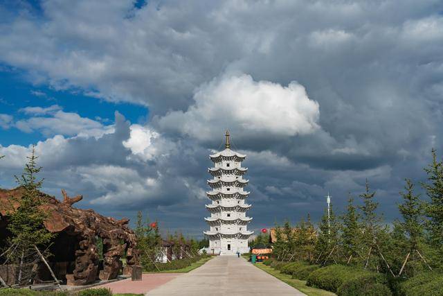 到嘉荫旅游看什么看统治地球长达1.6亿年的恐龙如何灭绝!